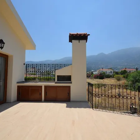 Manolya Garden Holiday home *