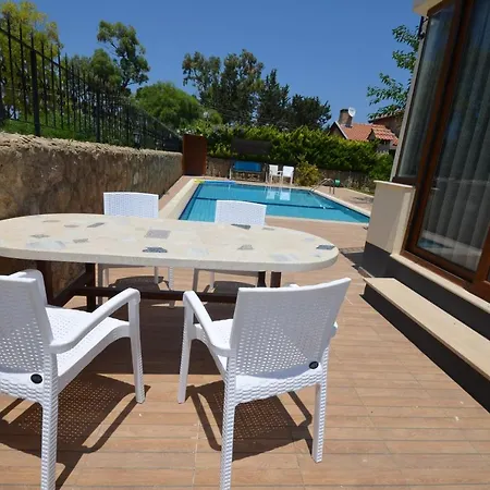 Holiday home Manolya Garden